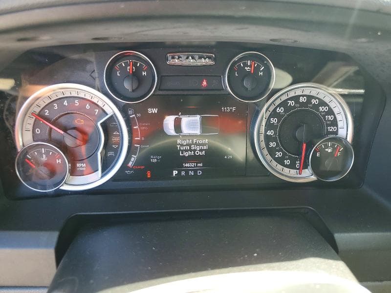2017 RAM 1500 SLT 9