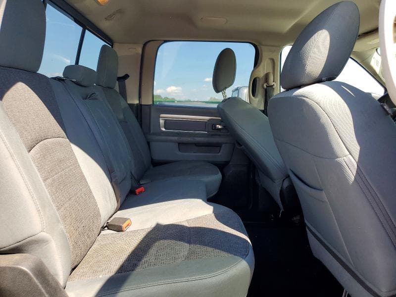 2017 RAM 1500 SLT 10