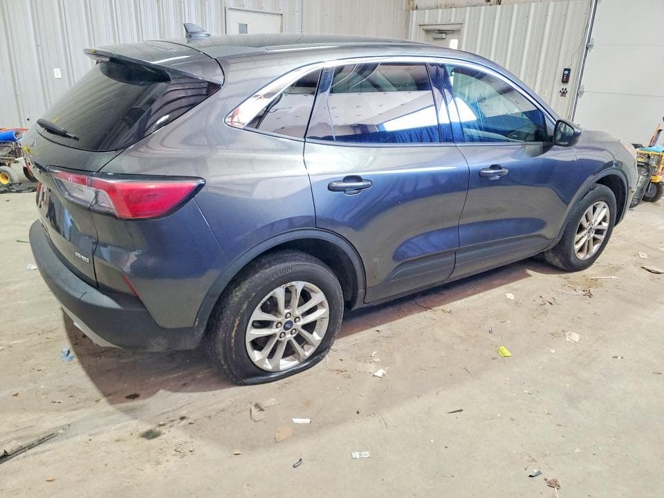 2020 FORD ESCAPE SE 3