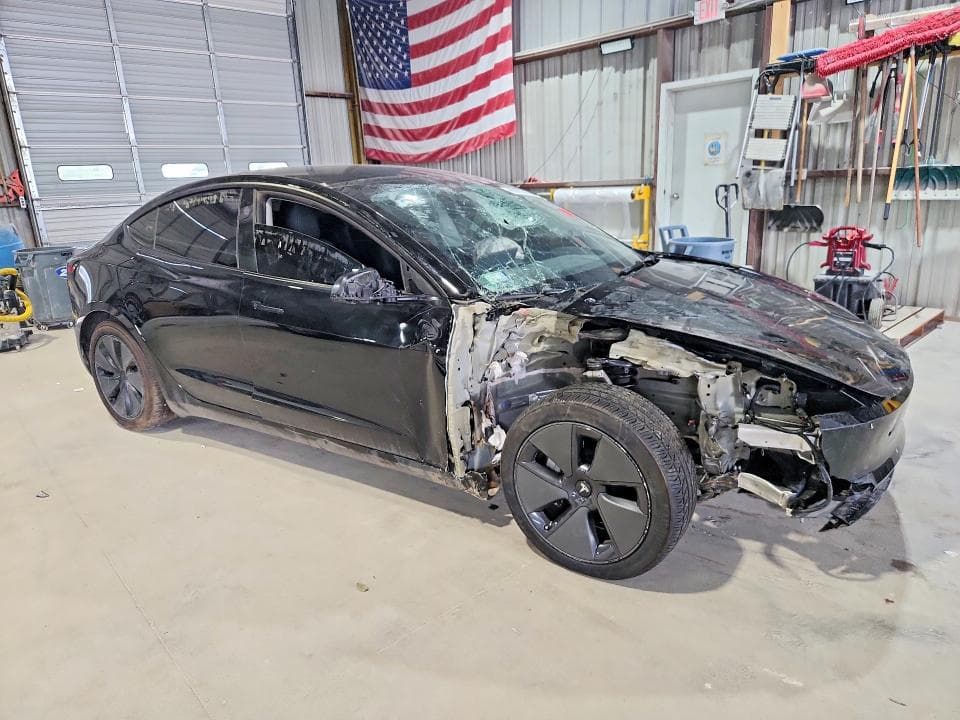 2025 TESLA MODEL 3 4