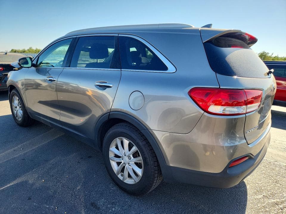 2017 KIA SORENTO LX V6 2