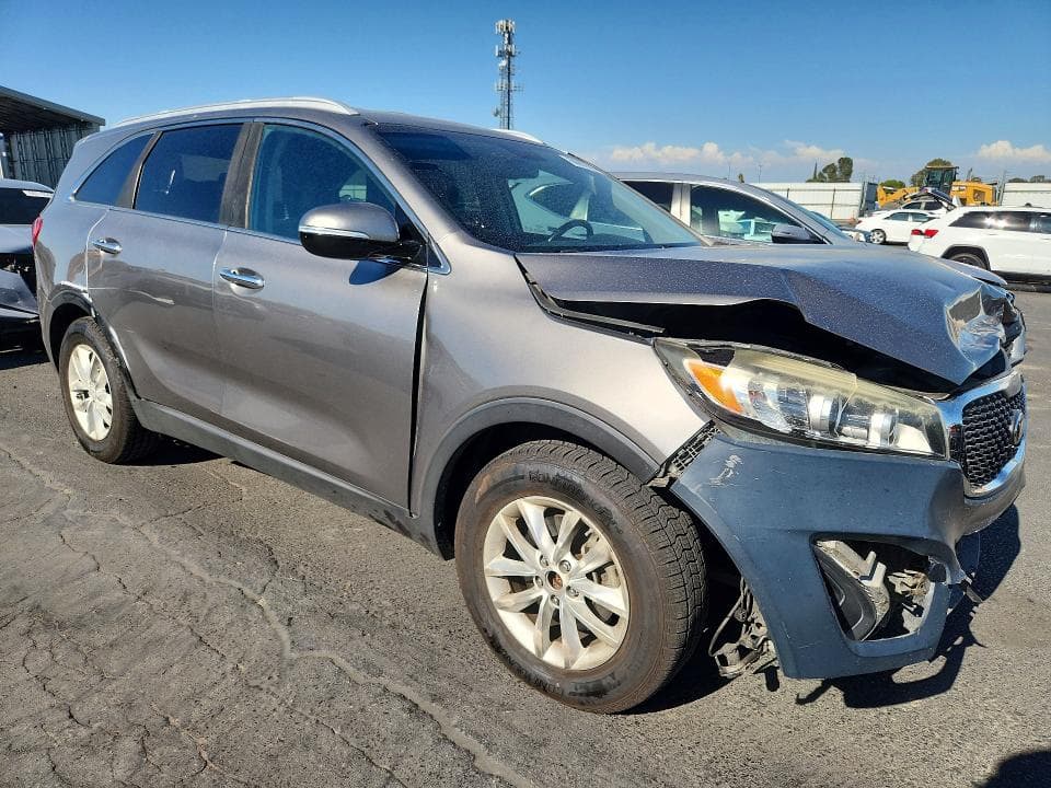 2017 KIA SORENTO LX V6 4