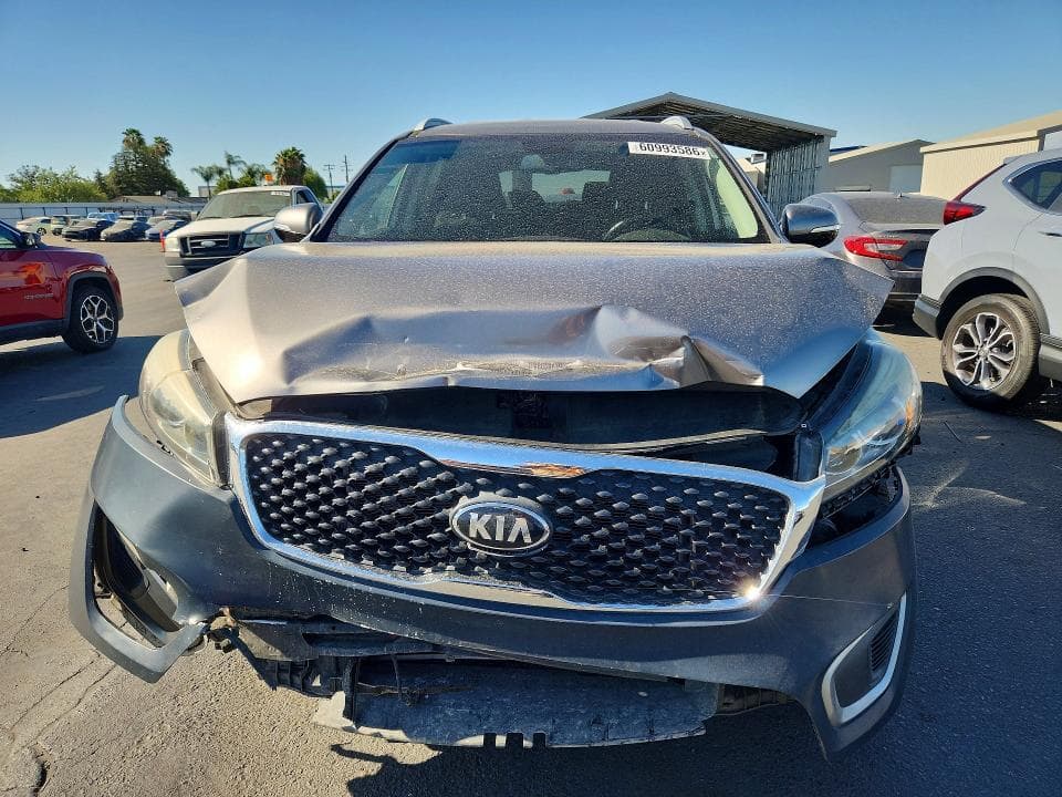 2017 KIA SORENTO LX V6 5