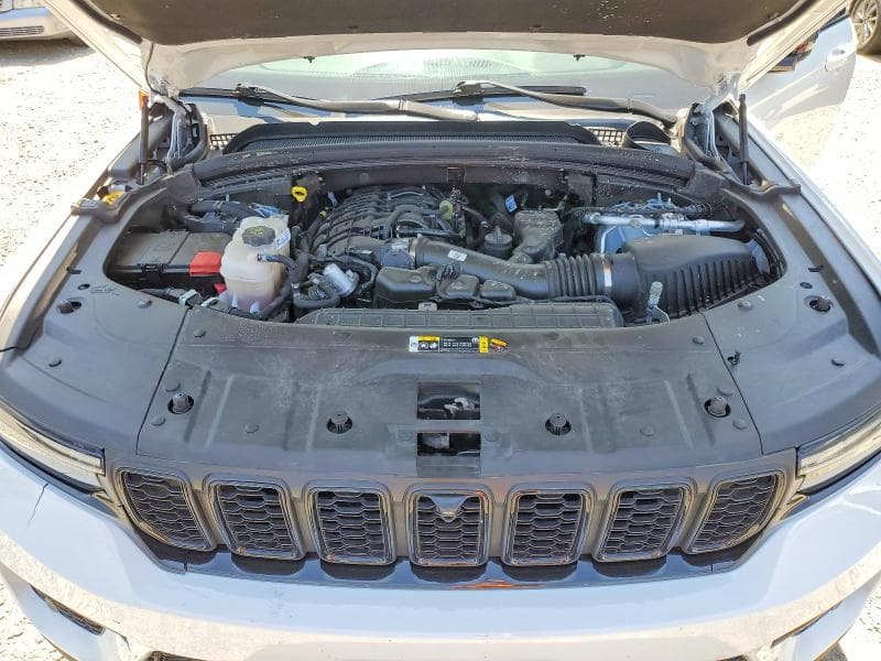 2024 JEEP GRAND CHEROKEE LIMITED 12