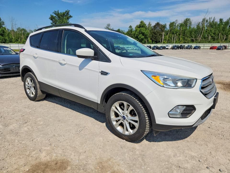 2018 FORD ESCAPE SE 4