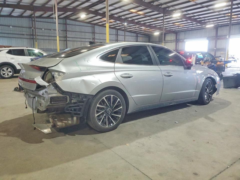 2021 HYUNDAI SONATA LIMITED 3
