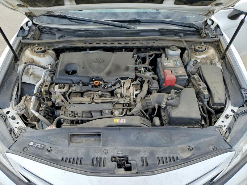 2020 TOYOTA CAMRY SE 11