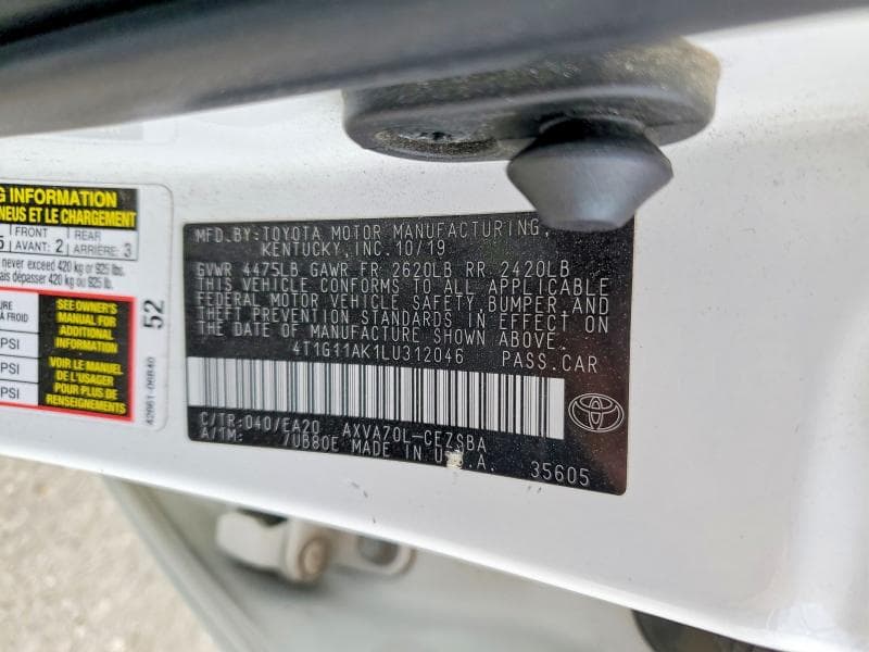 2020 TOYOTA CAMRY SE 12