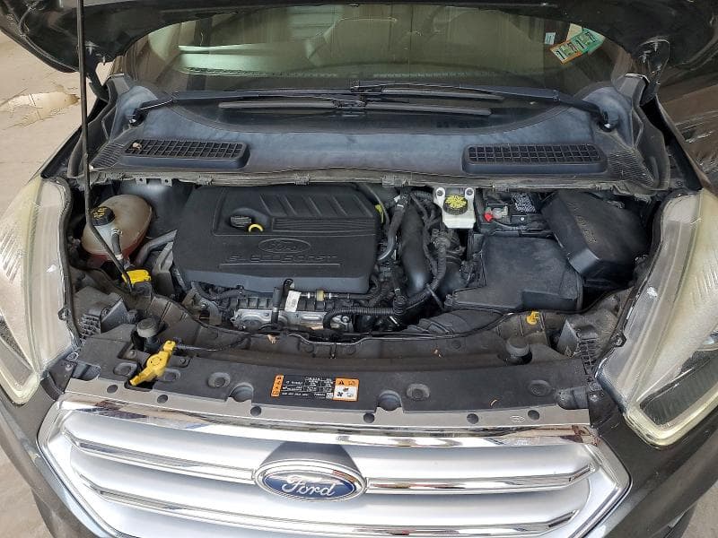 2017 FORD ESCAPE TITANIUM 12