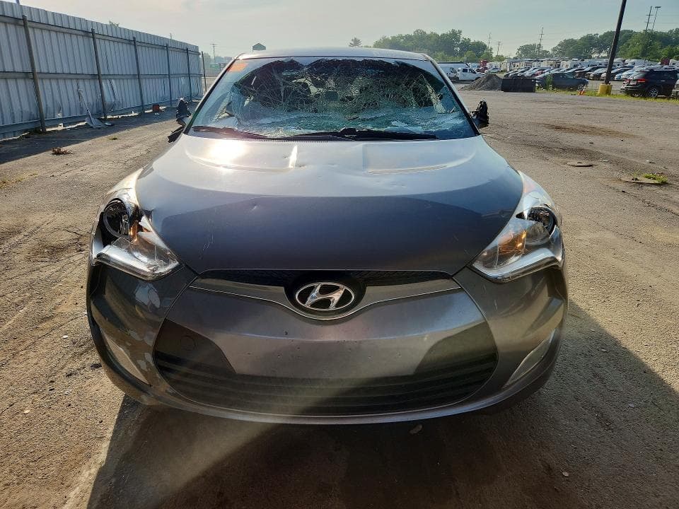 2017 HYUNDAI VELOSTER BASE BASE 5