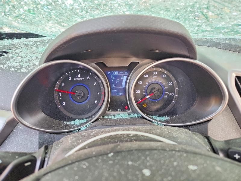 2017 HYUNDAI VELOSTER BASE BASE 9