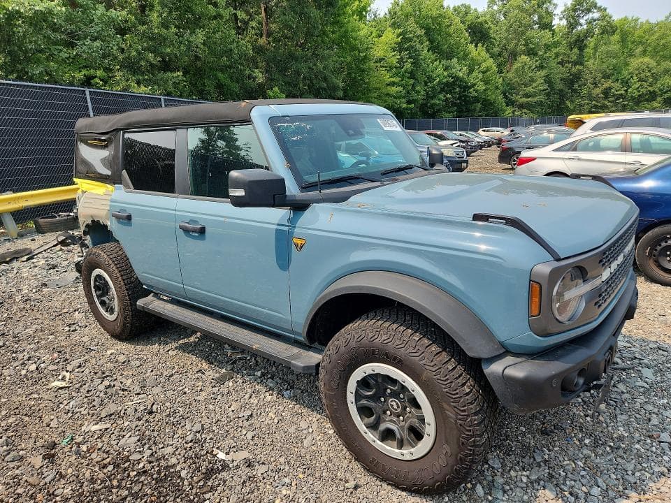2023 FORD BRONCO 4