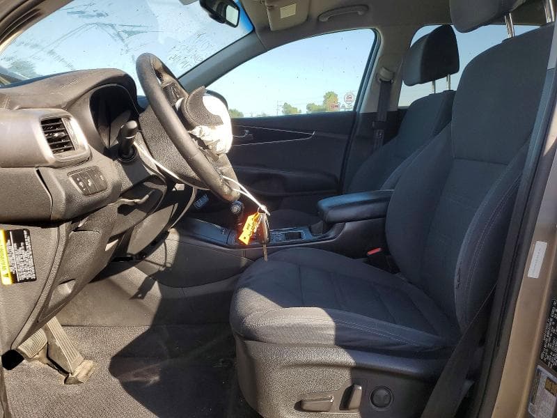 2017 KIA SORENTO LX V6 7