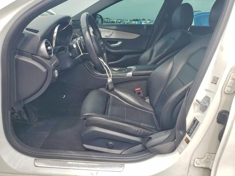 2019 MERCEDES-BENZ C 300 300 7