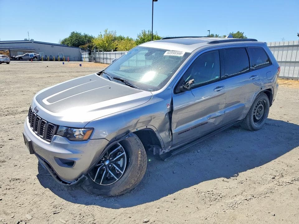 2017 JEEP GRAND CHEROKEE TRAILHAWK - 1