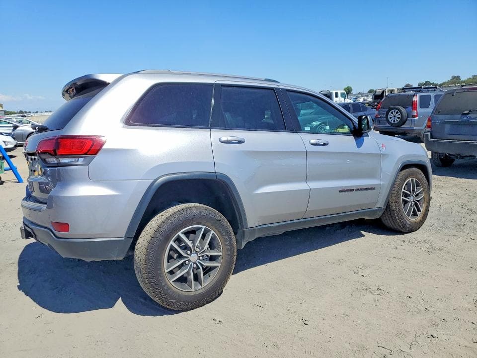 2017 JEEP GRAND CHEROKEE TRAILHAWK 3