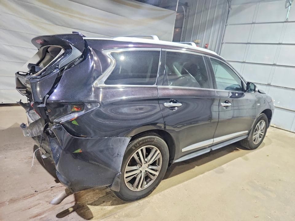 2019 INFINITI QX60 LUXE 3