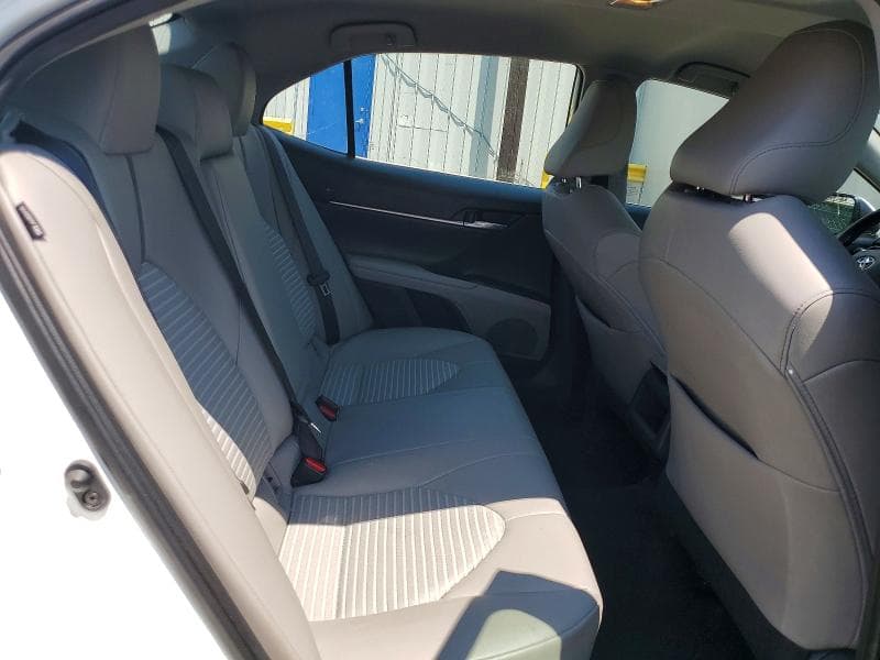 2021 TOYOTA CAMRY SE 10