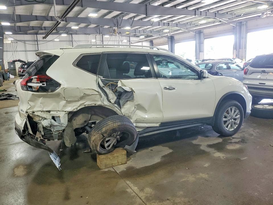 2020 NISSAN ROGUE SV 3