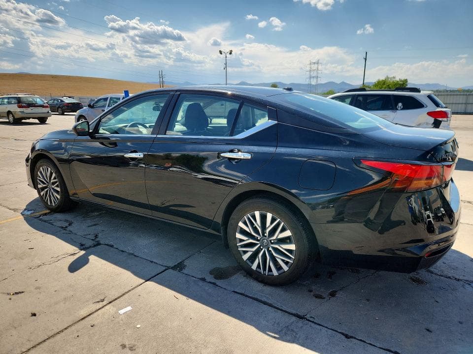 2025 NISSAN ALTIMA SV 2