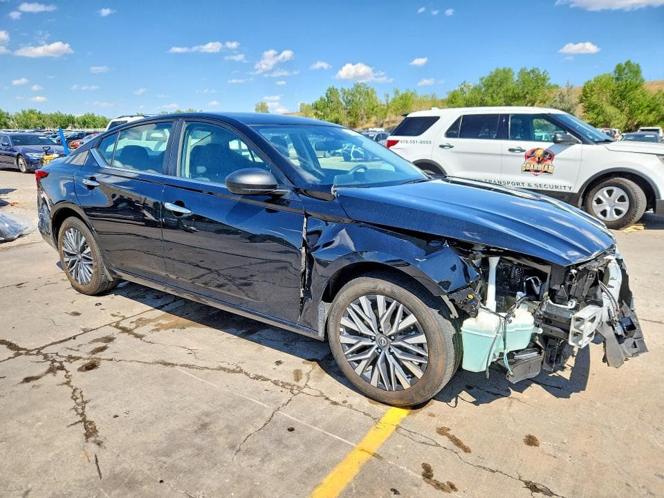 2025 NISSAN ALTIMA SV 4