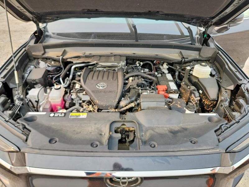 2025 TOYOTA GRAND HIGHLANDER XLE 11