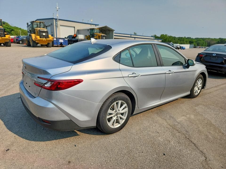 2026 TOYOTA CAMRY LE 3