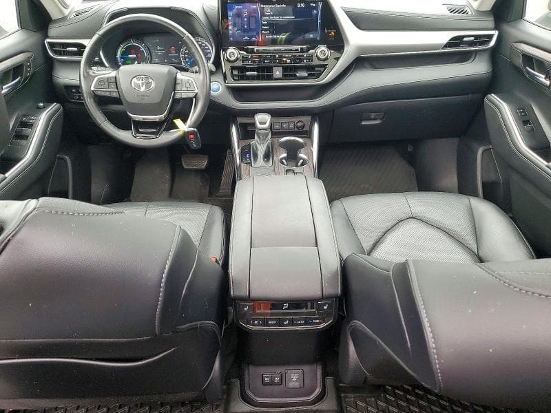 2021 TOYOTA HIGHLANDER HYBRID PLATINUM 8