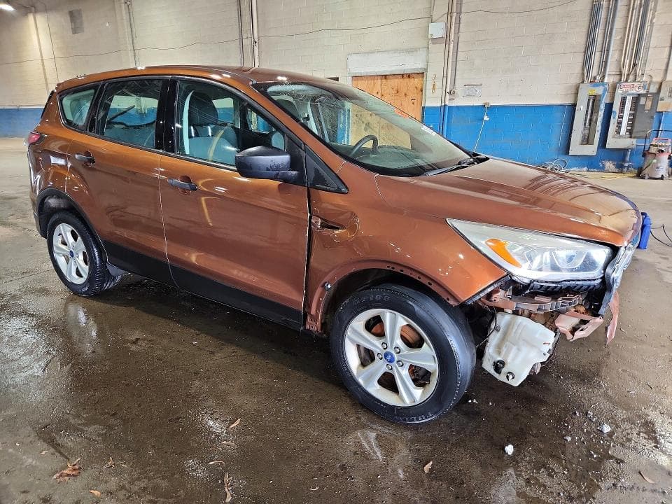 2017 FORD ESCAPE S 4