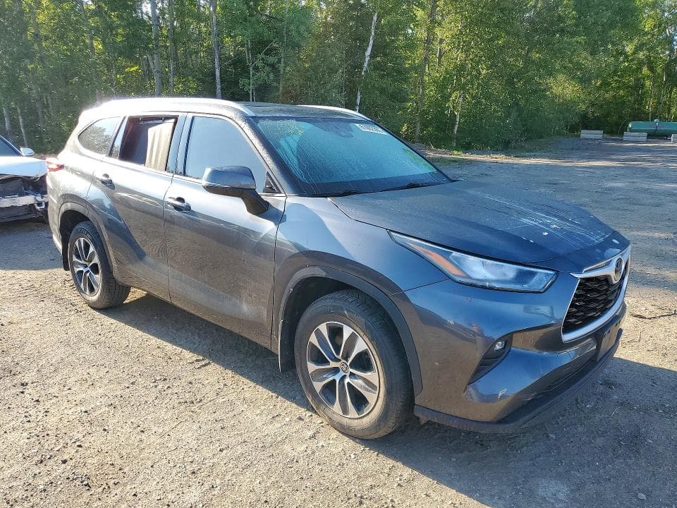 2020 TOYOTA HIGHLANDER XLE 4