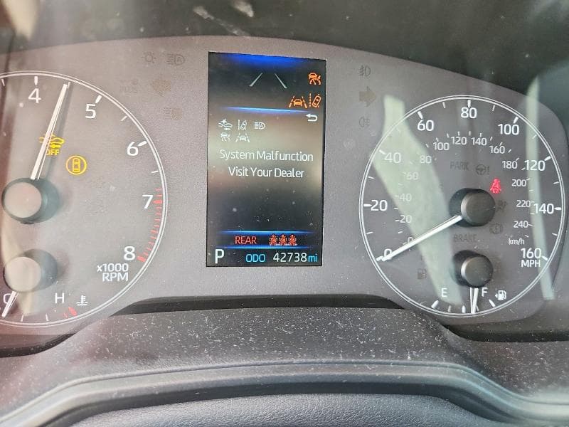 2023 TOYOTA COROLLA LE 9