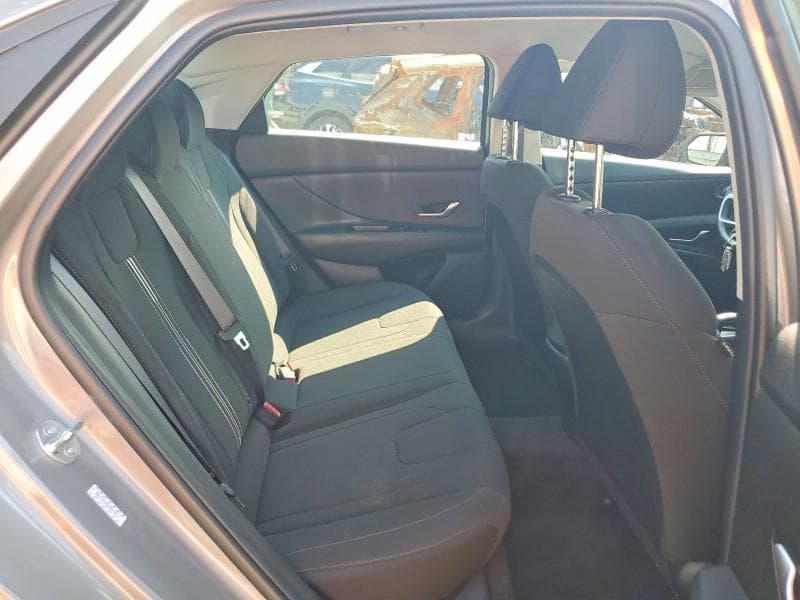 2023 HYUNDAI ELANTRA SEL 10