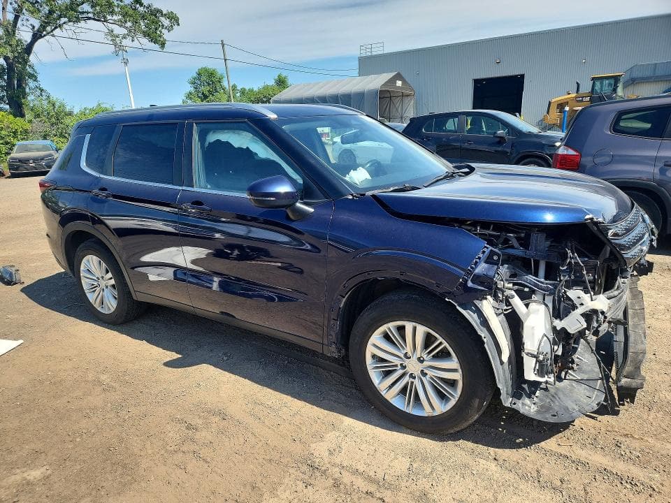 2022 MITSUBISHI OUTLANDER SE 4