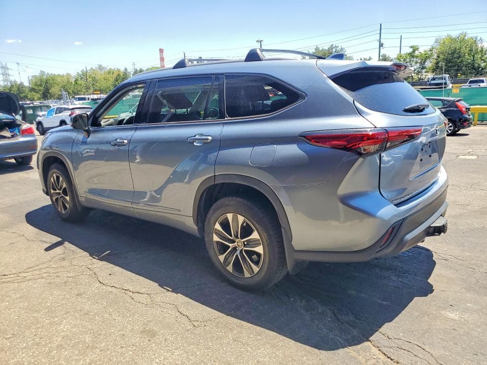 2022 TOYOTA HIGHLANDER HYBRID XLE XLE 2