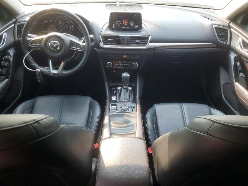 2017 MAZDA 3 TOURING 8