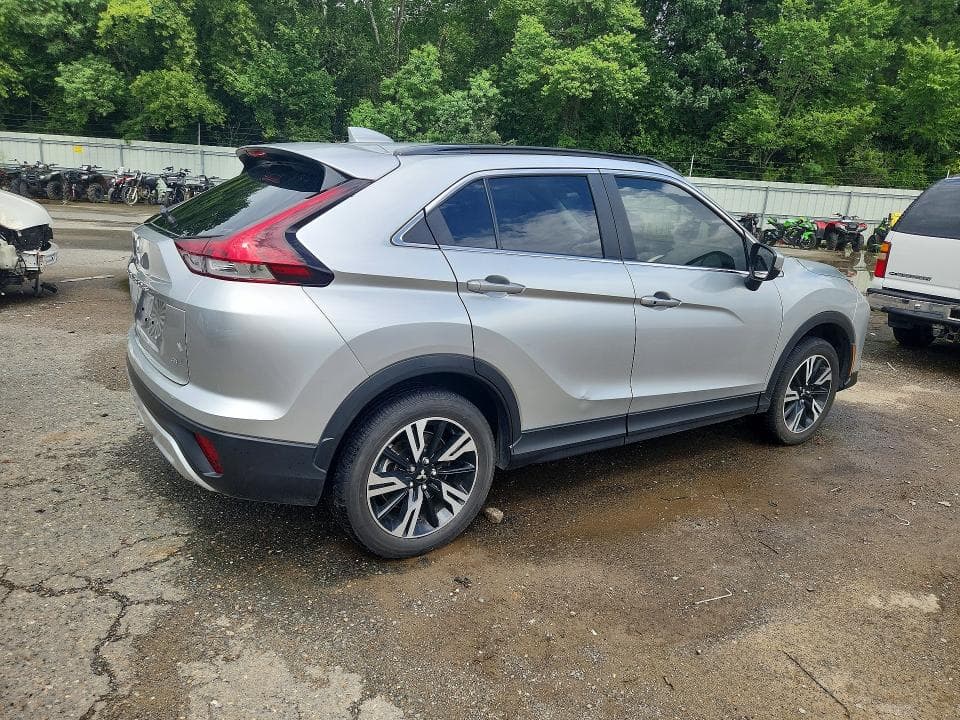 2024 MITSUBISHI ECLIPSE CROSS SE 3