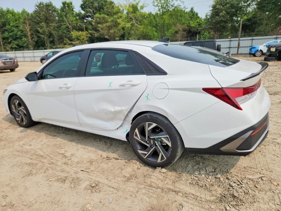 2025 HYUNDAI ELANTRA SEL SPORT 2