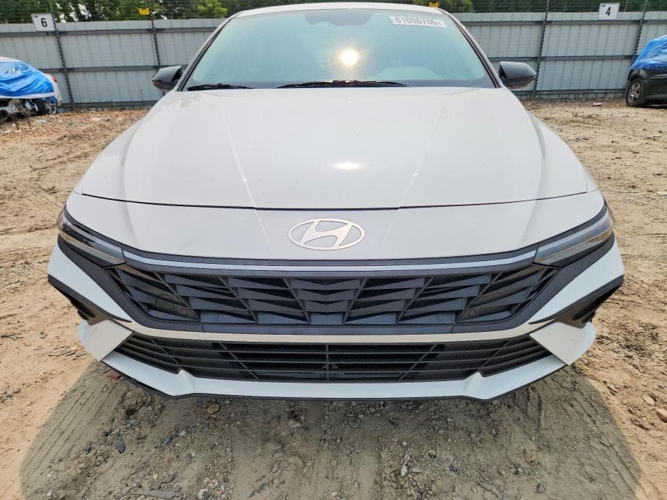 2025 HYUNDAI ELANTRA SEL SPORT 5