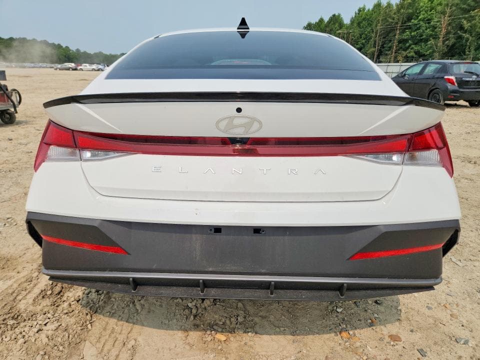 2025 HYUNDAI ELANTRA SEL SPORT 6