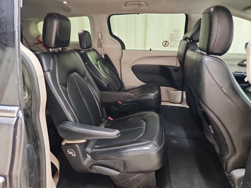 2021 CHRYSLER VOYAGER LXI 11