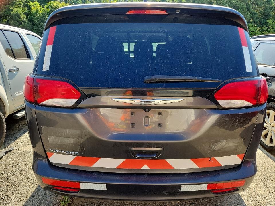 2021 CHRYSLER VOYAGER LXI 6