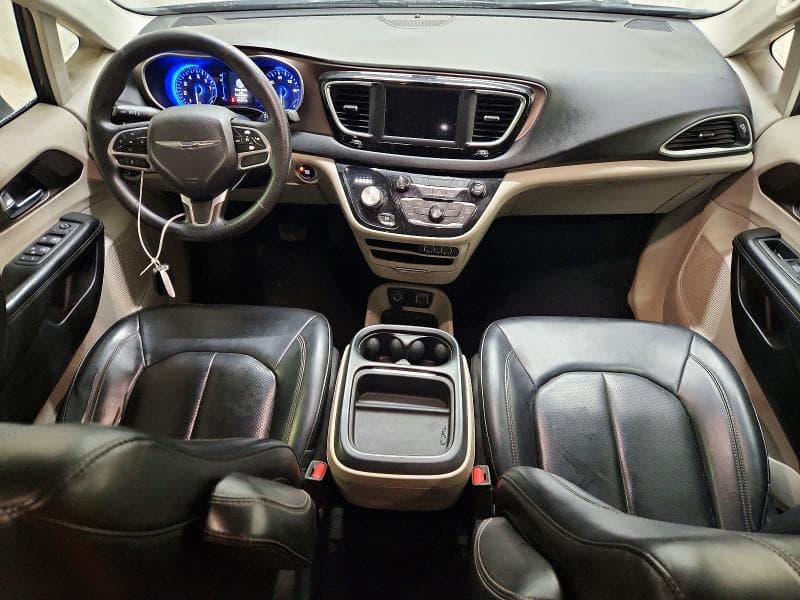 2021 CHRYSLER VOYAGER LXI 8