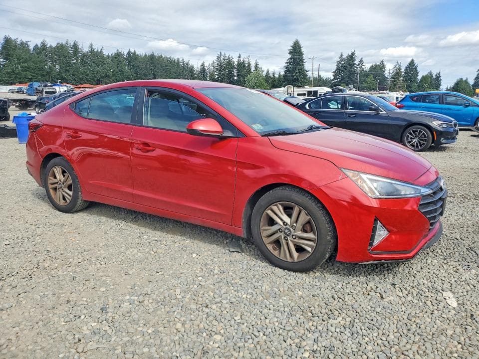 2019 HYUNDAI ELANTRA SEL 4