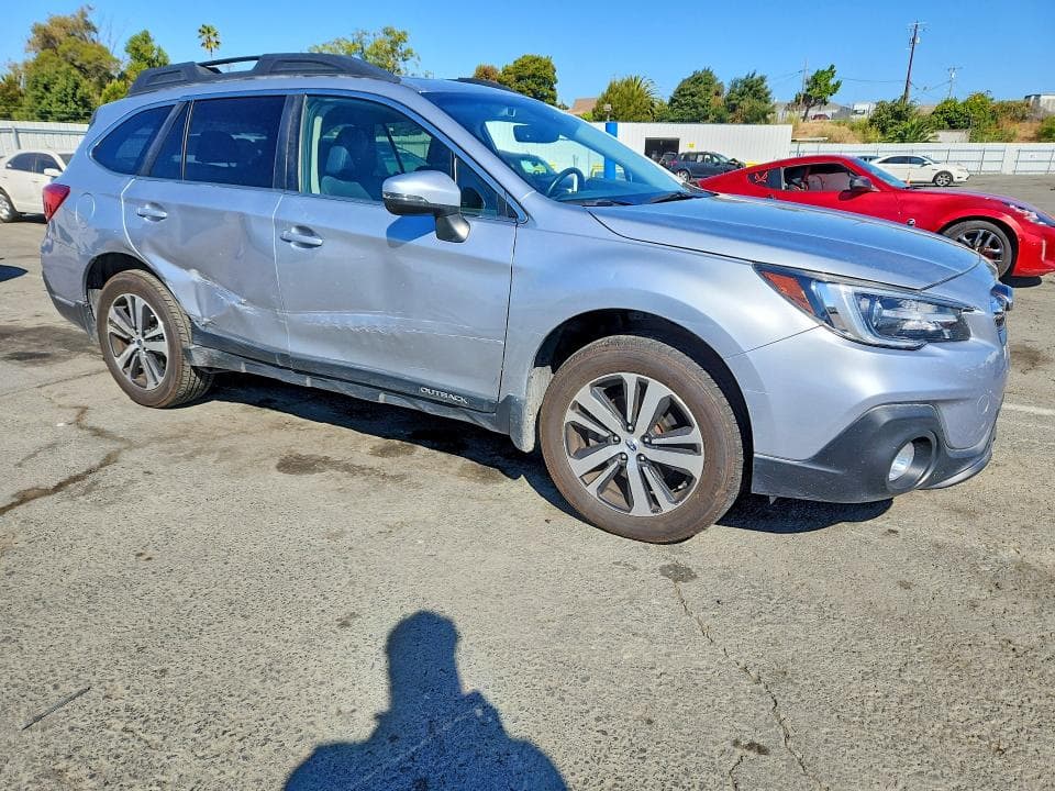 2018 SUBARU OUTBACK 2.5I LIMITED 4