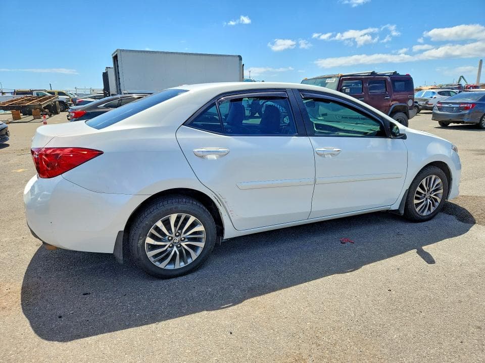 2018 TOYOTA COROLLA 3