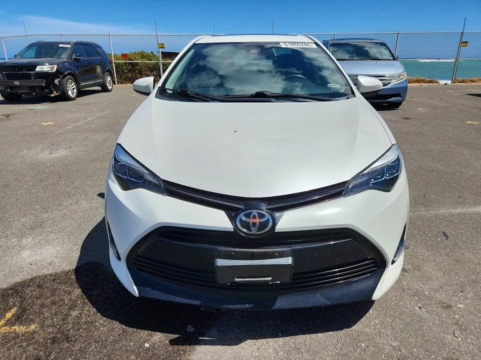 2018 TOYOTA COROLLA 5