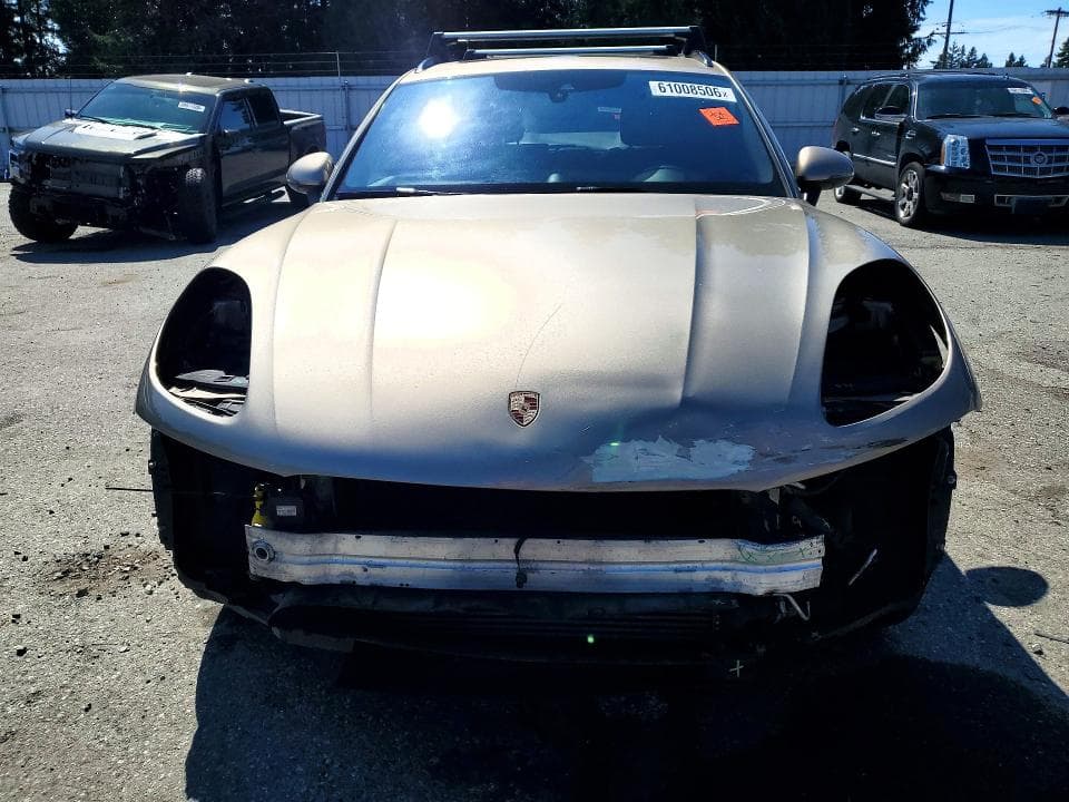 2018 PORSCHE MACAN 5