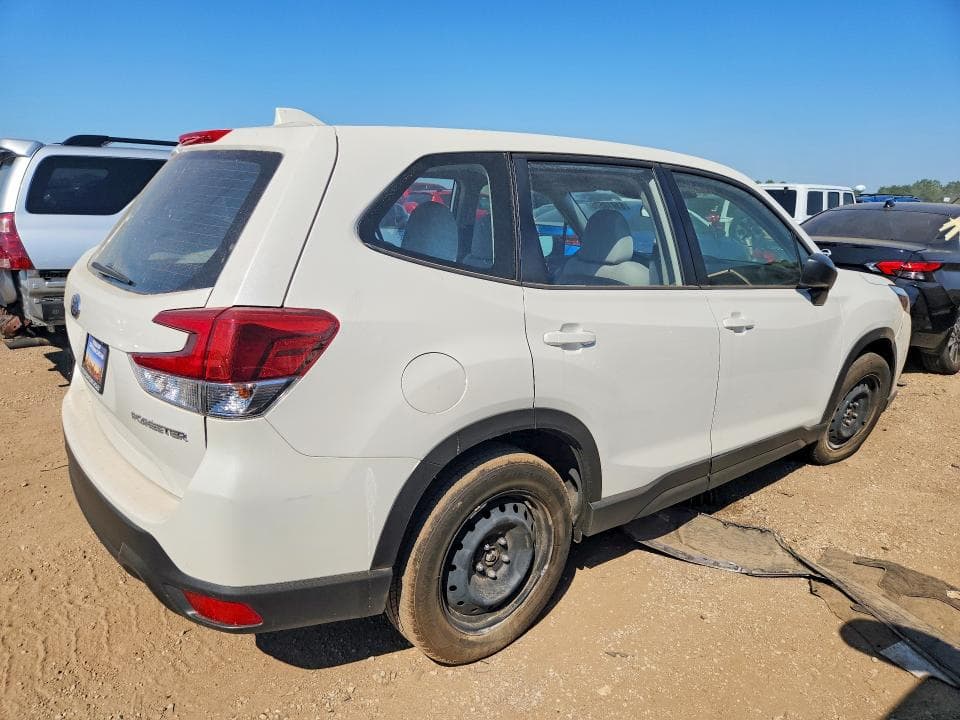 2023 SUBARU FORESTER 3