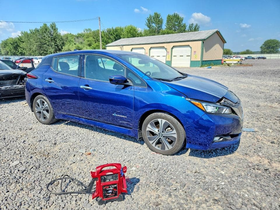 2018 NISSAN LEAF SL 4