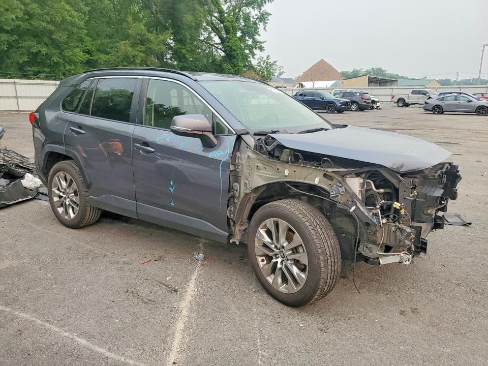 2020 TOYOTA RAV4 XLE PREMIUM 4